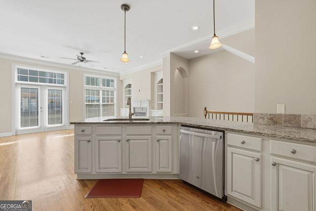 913 Telfair Close, Sandy Springs, GA 30350
