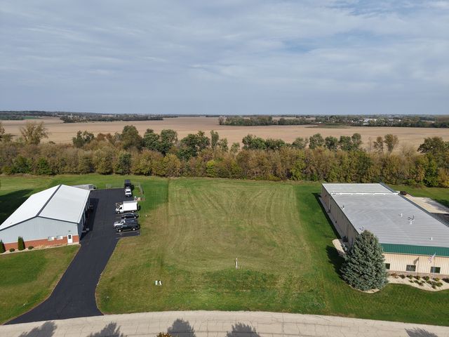 1106 Rail Drive, Woodstock, IL 60098