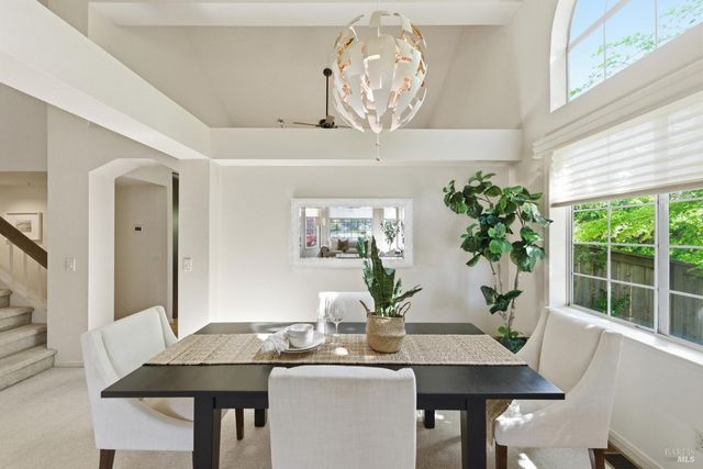 4102 Salmon Creek Ln, Napa, CA 94558