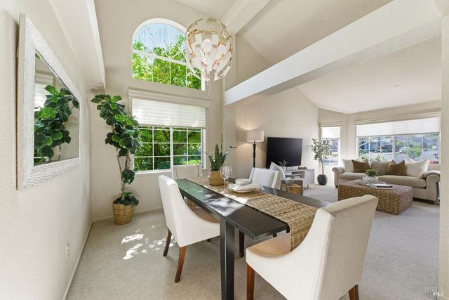 4102 Salmon Creek Ln, Napa, CA 94558