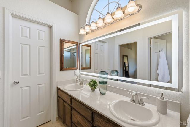 4102 Salmon Creek Ln, Napa, CA 94558