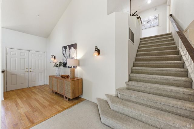 4102 Salmon Creek Ln, Napa, CA 94558