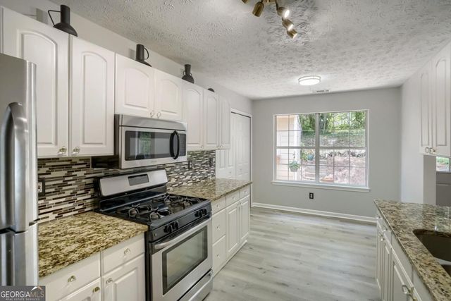 633 Effie Drive, Lawrenceville, GA 30045