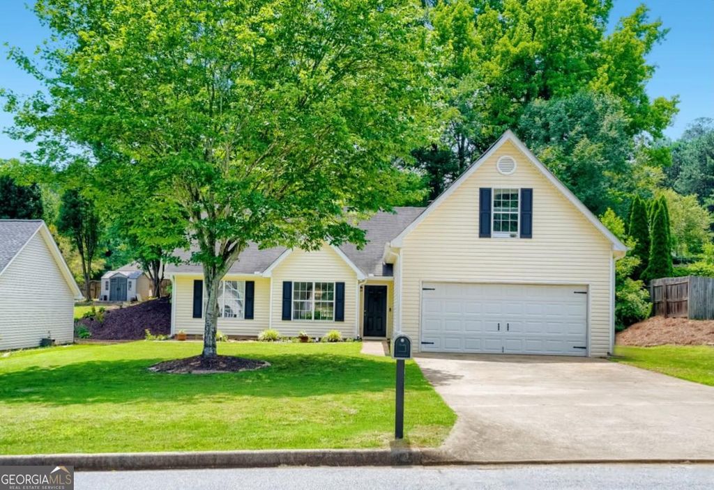 633 Effie Drive, Lawrenceville, GA 30045