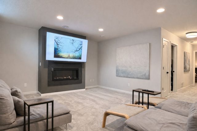 16102 Duvane Way, Lakeville, MN 55044