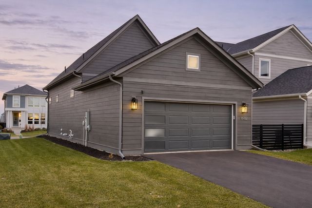 16102 Duvane Way, Lakeville, MN 55044