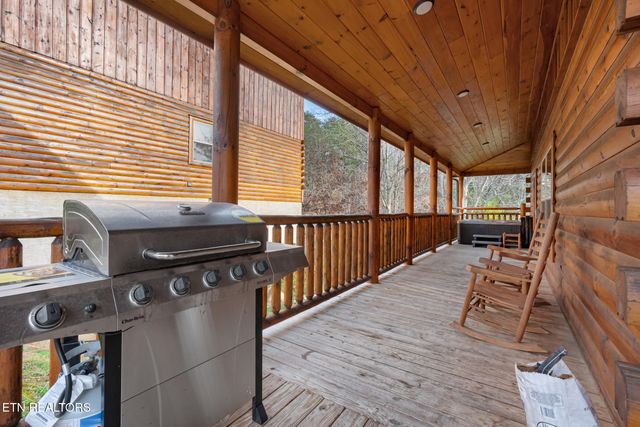 304 City View Way, Pigeon Forge, TN 37863