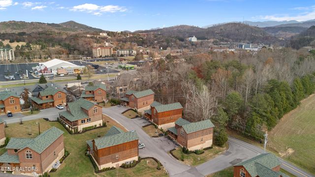 304 City View Way, Pigeon Forge, TN 37863