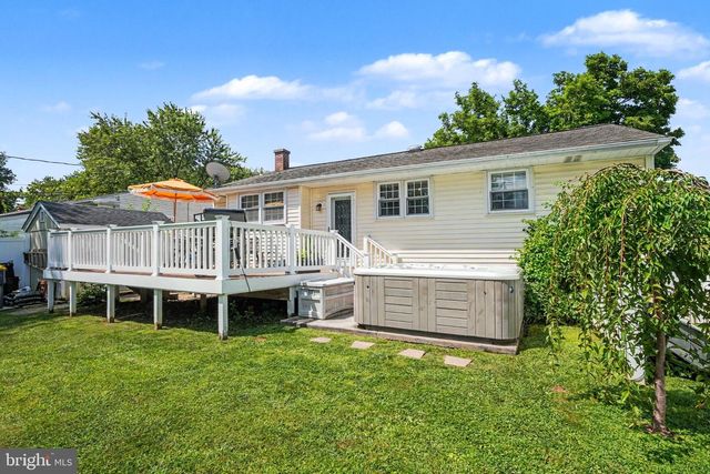 2206 GRAHAM DR, Wilmington, DE 19808