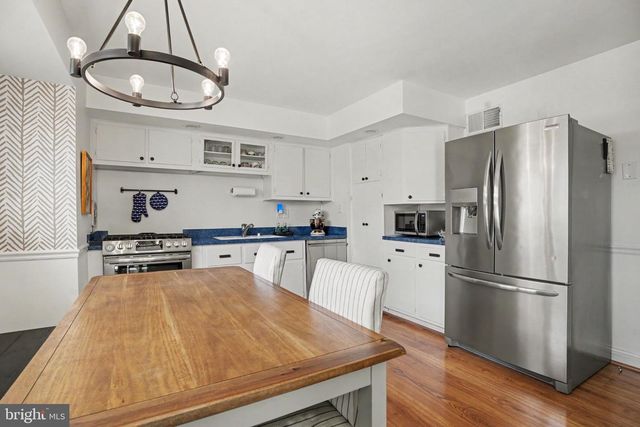 2206 GRAHAM DR, Wilmington, DE 19808