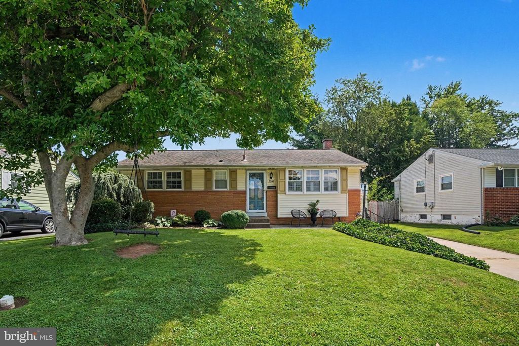 2206 GRAHAM DR, Wilmington, DE 19808