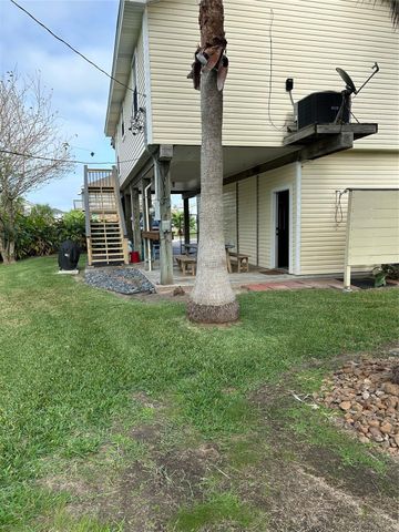 4034 Panola Drive, Galveston, TX 77554