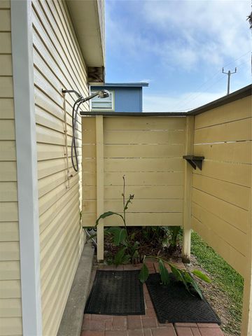 4034 Panola Drive, Galveston, TX 77554