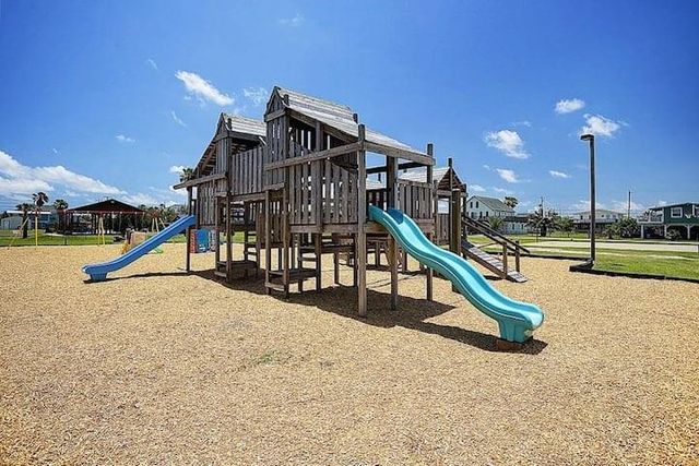 4034 Panola Drive, Galveston, TX 77554