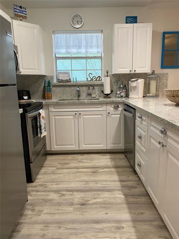4034 Panola Drive, Galveston, TX 77554
