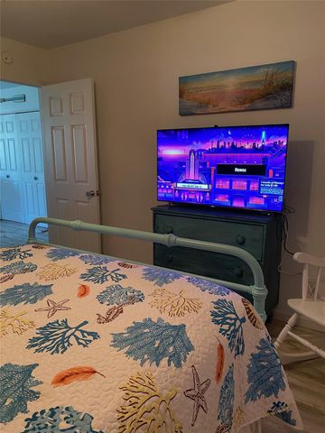 4034 Panola Drive, Galveston, TX 77554