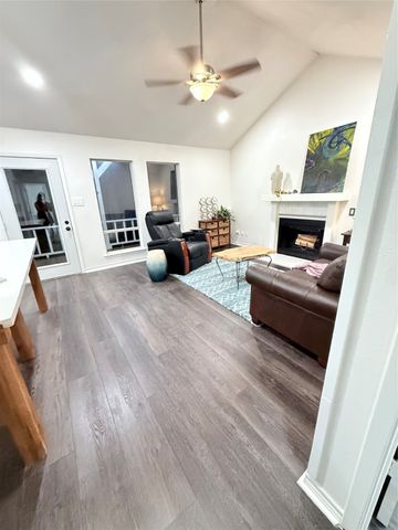 188 Candlelight Path, Hawkins, TX 75765