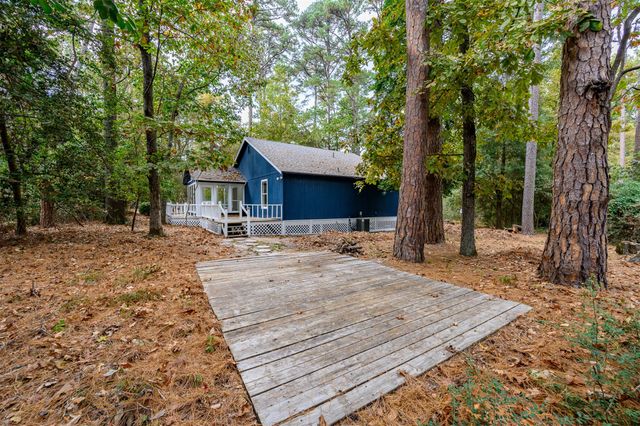 188 Candlelight Path, Hawkins, TX 75765