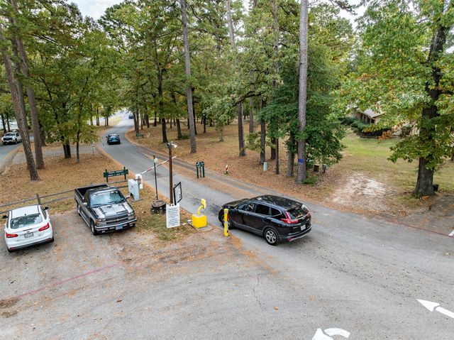 188 Candlelight Path, Hawkins, TX 75765