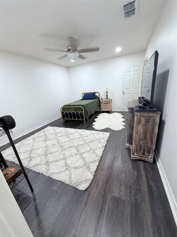 188 Candlelight Path, Hawkins, TX 75765