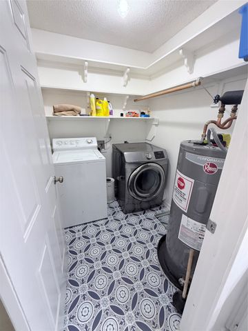 188 Candlelight Path, Hawkins, TX 75765