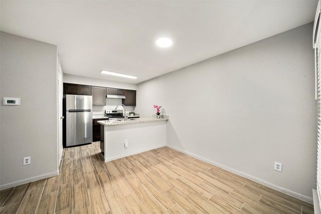 10001 Westpark Drive 75, Houston, TX 77042