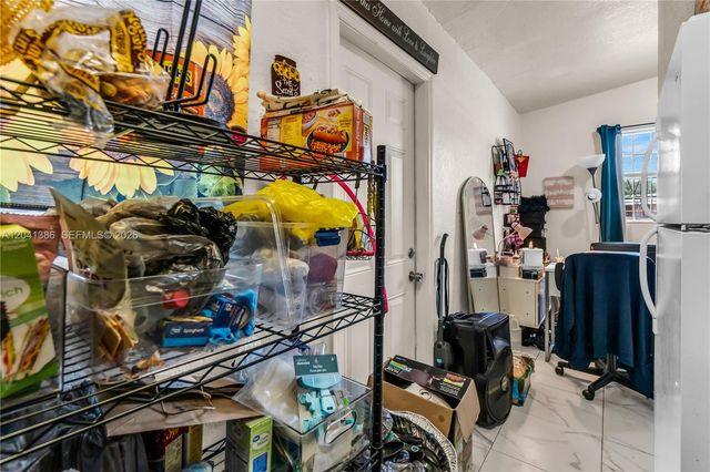 2910 NW 47th St, Miami, FL 33142