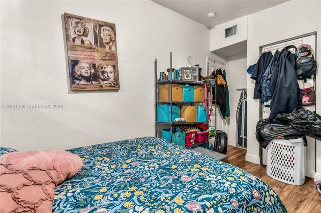 2910 NW 47th St, Miami, FL 33142