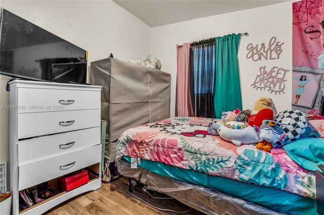 2910 NW 47th St, Miami, FL 33142