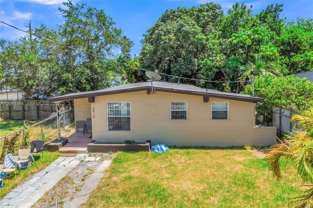 2910 NW 47th St, Miami, FL 33142