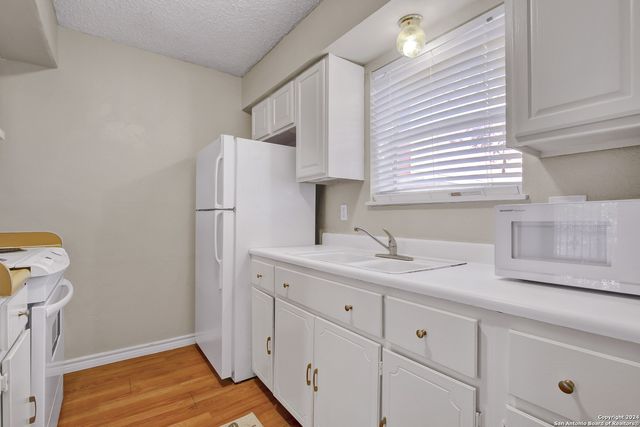 3243 Nacogdoches Rd Apt 412, San Antonio, TX 78217
