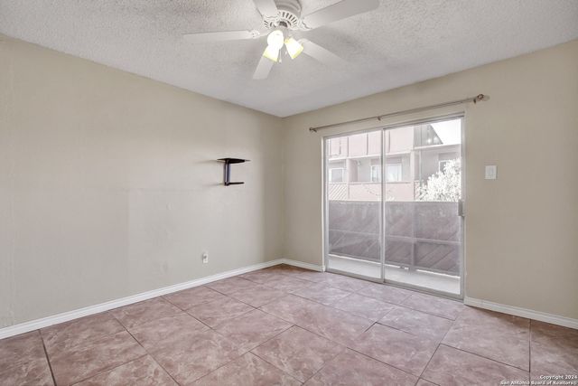 3243 Nacogdoches Rd Apt 412, San Antonio, TX 78217