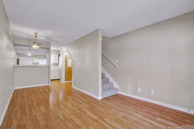 3243 Nacogdoches Rd Apt 412, San Antonio, TX 78217
