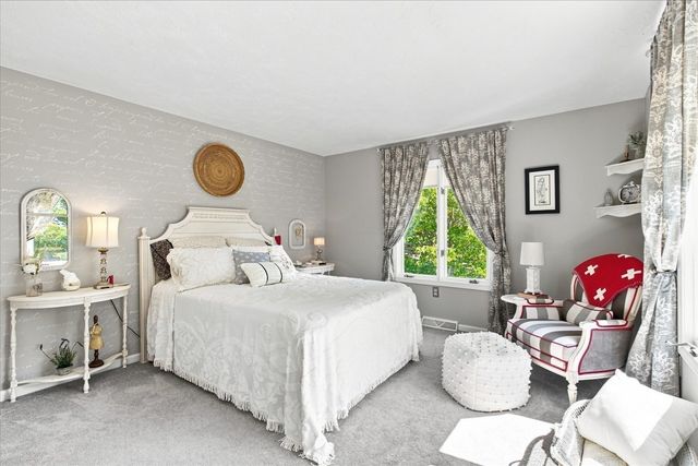 6 Aspen Rd 6, Bourne, MA 02532
