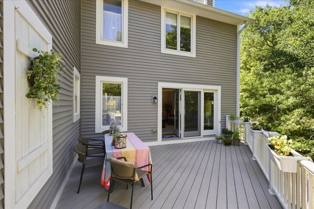 6 Aspen Rd 6, Bourne, MA 02532