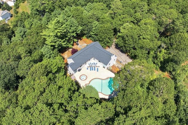 6 Aspen Rd 6, Bourne, MA 02532