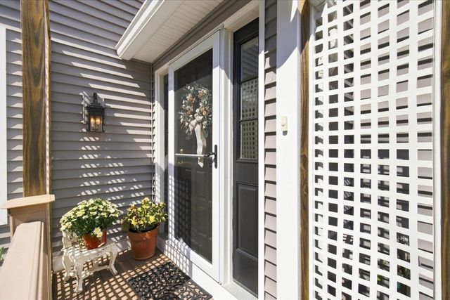 6 Aspen Rd 6, Bourne, MA 02532