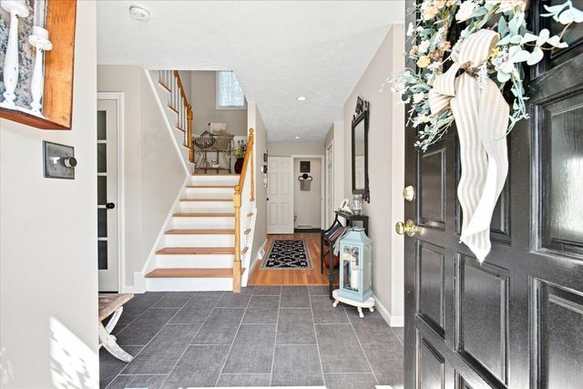 6 Aspen Rd 6, Bourne, MA 02532