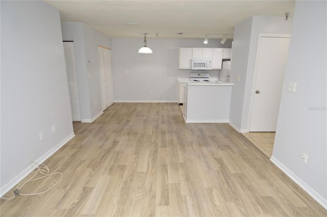 10263 GANDY BOULEVARD N 305, St Petersburg, FL 33702