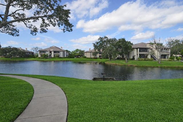 10263 GANDY BOULEVARD N 305, St Petersburg, FL 33702