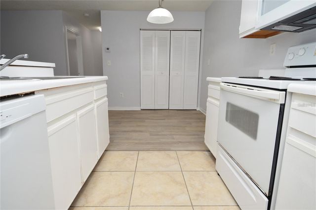 10263 GANDY BOULEVARD N 305, St Petersburg, FL 33702