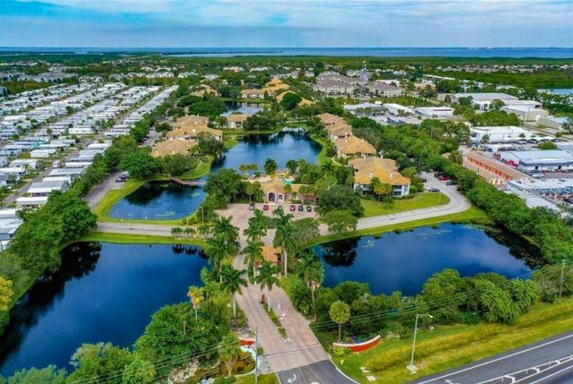 10263 GANDY BOULEVARD N 305, St Petersburg, FL 33702