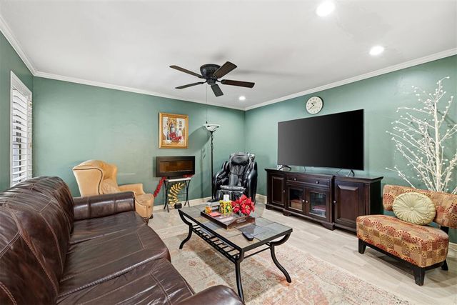 11305 Cedar Hollow Road, Oklahoma City, OK 73162