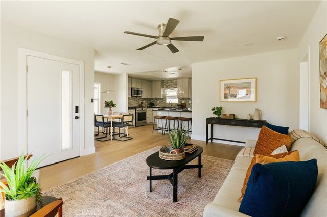 5837 E Gossamer Street, Long Beach, CA 90808