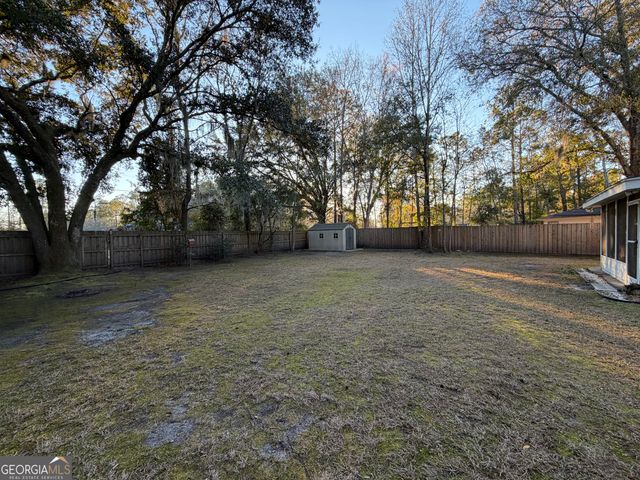 104 Laurel Lane, Kingsland, GA 31548