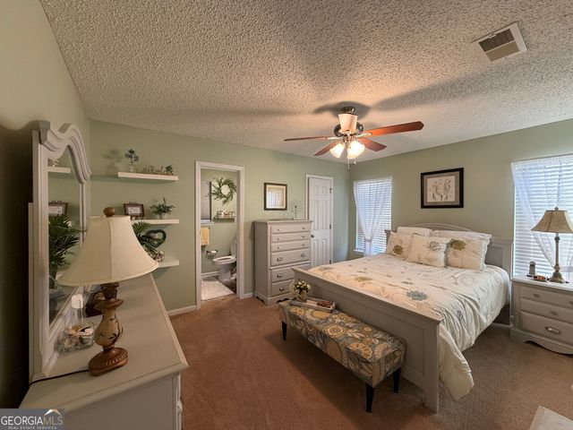 104 Laurel Lane, Kingsland, GA 31548