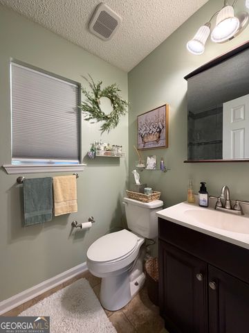 104 Laurel Lane, Kingsland, GA 31548