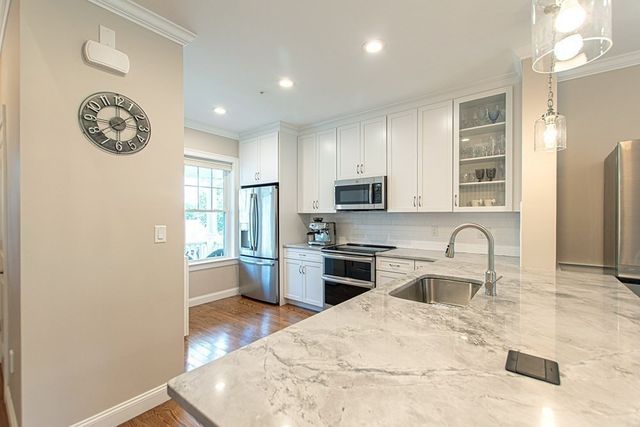 64 Evergreen Avenue, Bedford, MA 01730