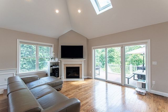 64 Evergreen Avenue, Bedford, MA 01730