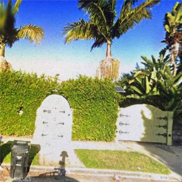 939 Victoria, Venice, CA 90291